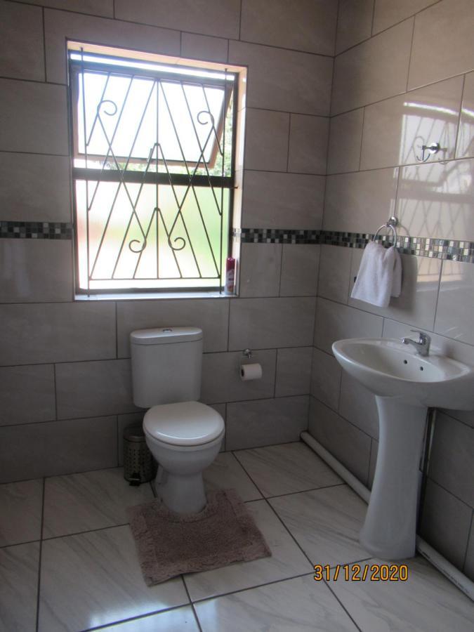 Pab-Love Guest House Kuruman Bagian luar foto