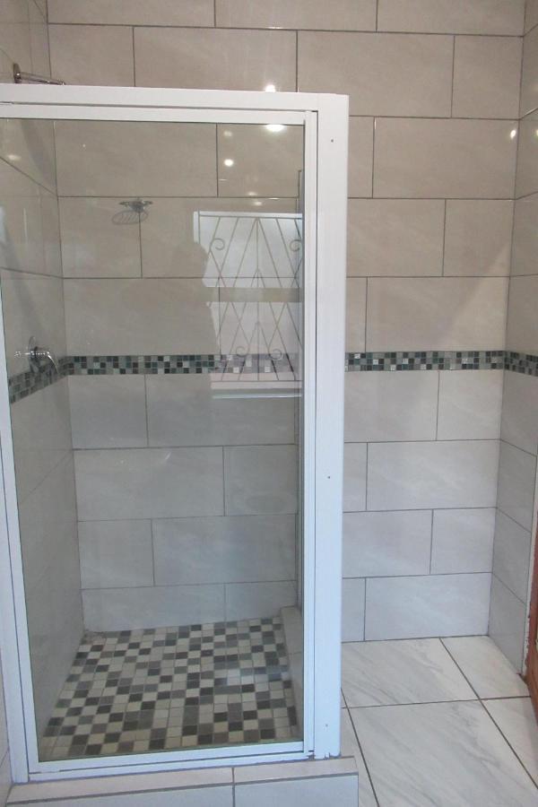 Pab-Love Guest House Kuruman Bagian luar foto