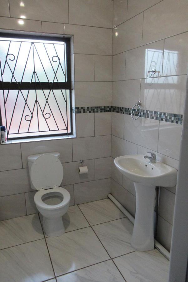 Pab-Love Guest House Kuruman Bagian luar foto