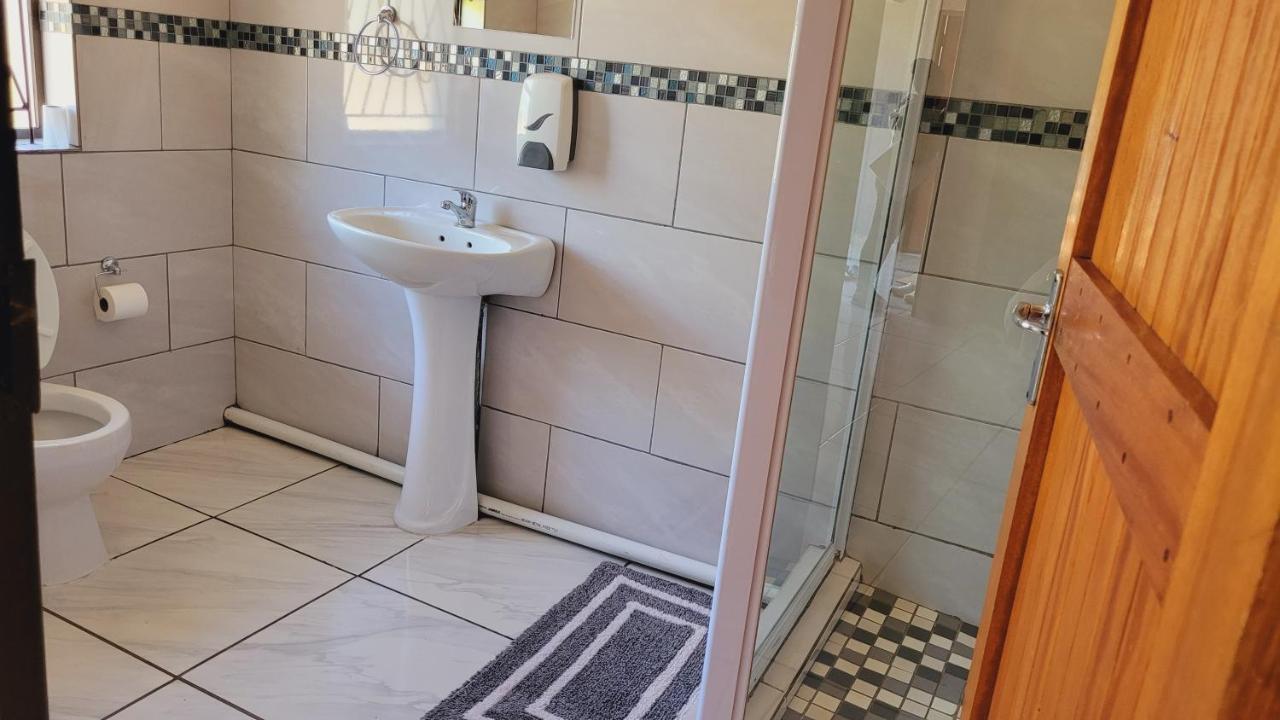 Pab-Love Guest House Kuruman Bagian luar foto