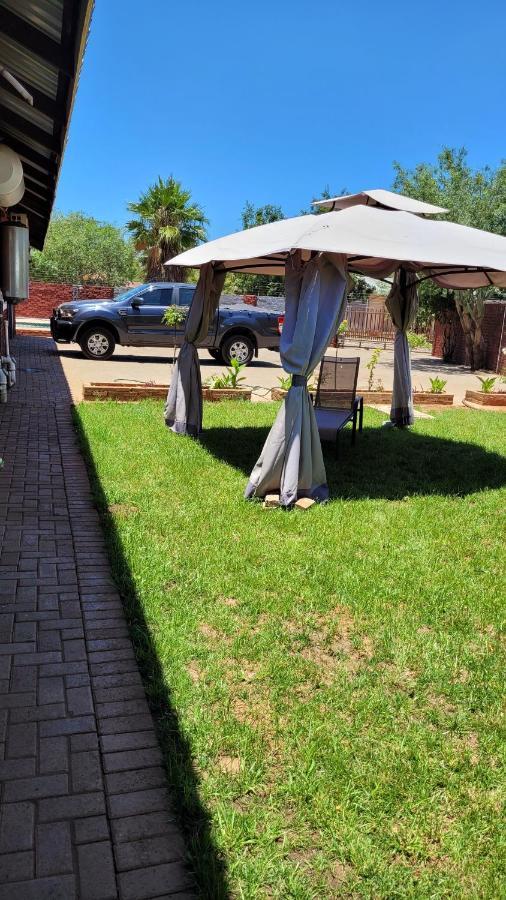 Pab-Love Guest House Kuruman Bagian luar foto