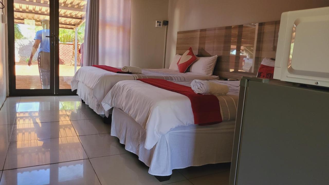 Pab-Love Guest House Kuruman Bagian luar foto